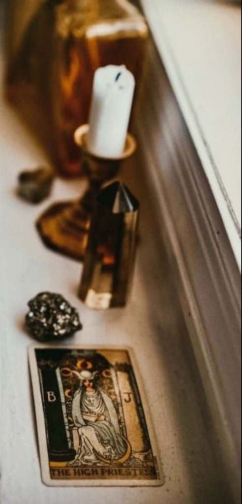 Tarot Hohepristerin Rauchquarz Pyrit Kartenlegen